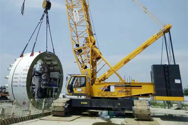 XGC260 crawler crane XCMG (1).jpg