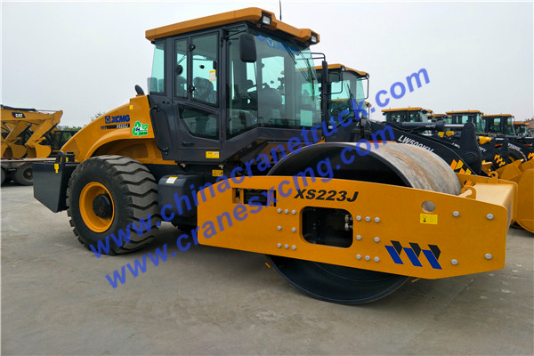 Customer order XCMG 23 ton road roller