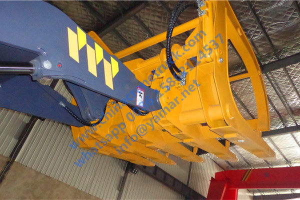 Customer order LW300FN wheel loader with grasping grass machine