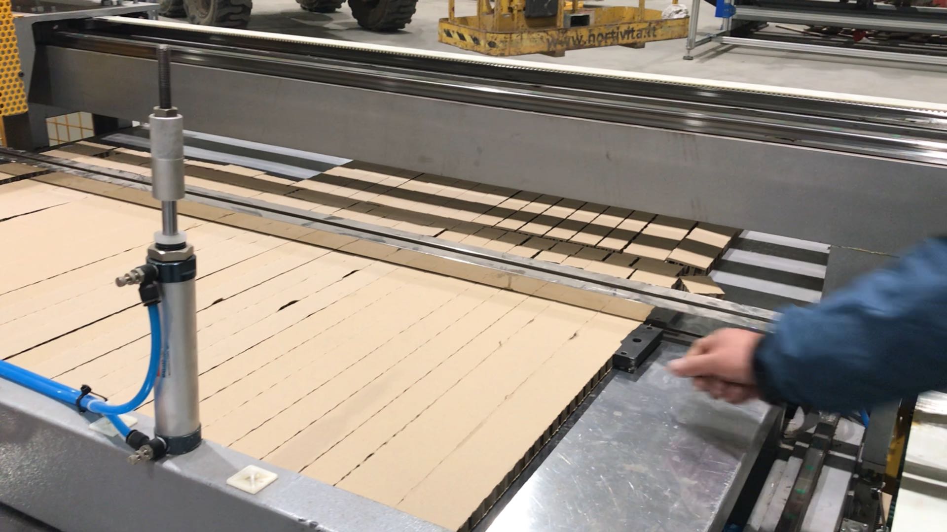 Máquina de corte de cartón Smal Pieces IKEA Honeycomb