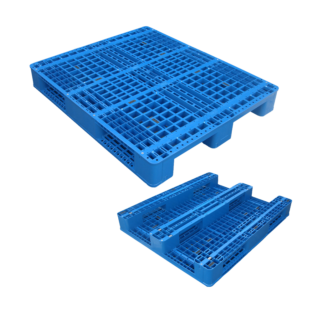 Tarimas de plástico apilables en rack de cubierta abierta de 1200 x 1000