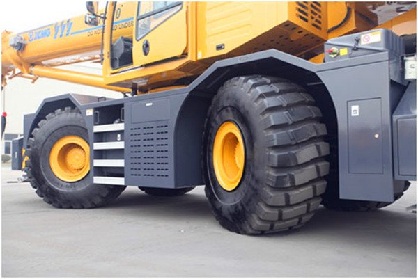 XCMG rough terrain crane.jpg