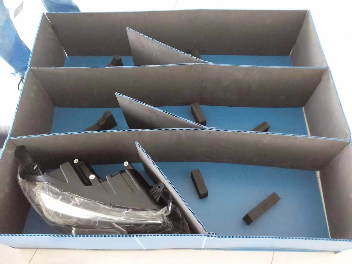 Cajas con fundas de plástico: una alternativa rentable y sostenible a las cajas de madera tradicionales