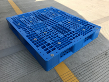 Paletas de plástico moldeadas por inyección de PP ignífugas azules