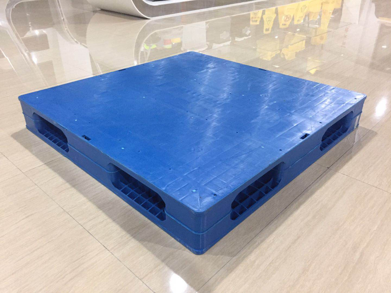 Plataformas de almacén de plástico apilables reversibles de HDPE azul 1100 x 1100