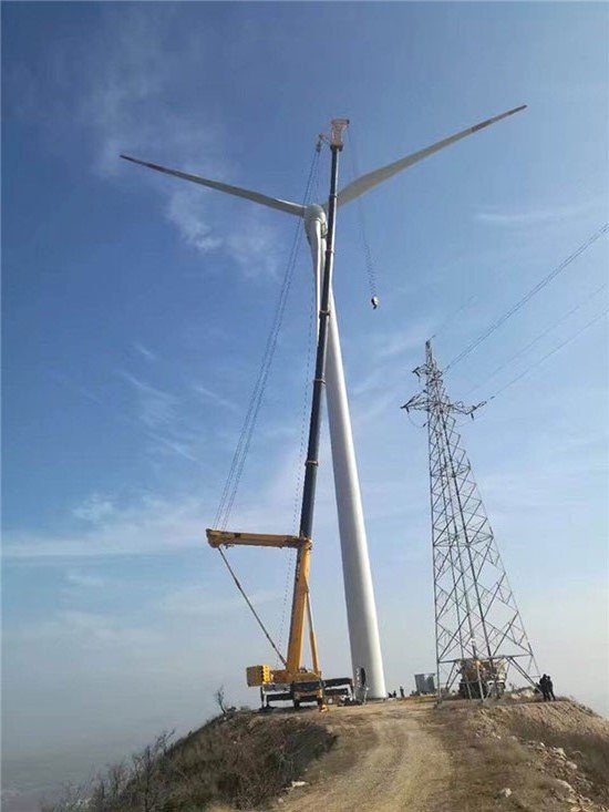 XCMG 550 ton all terrain crane.jpg