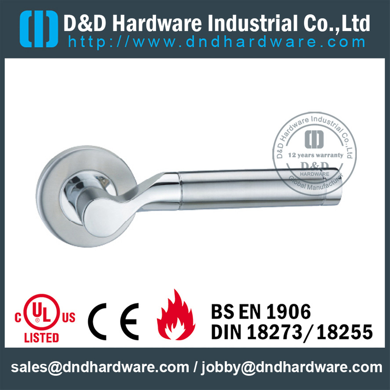 Puxador de porta maciço tubular redondo de segurança antiferrugem para a porta de entrada - DDSH060